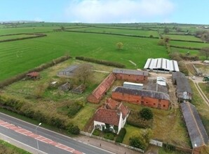 Watling St, Leighton Buzzard for sale Primary Photo- Image 1 of 1