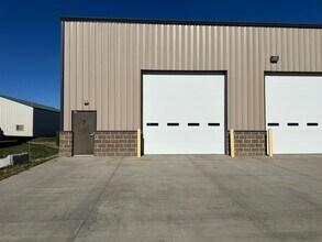 1925 SW 5th St, Lincoln, NE for rent Building Photo- Image 1 of 10