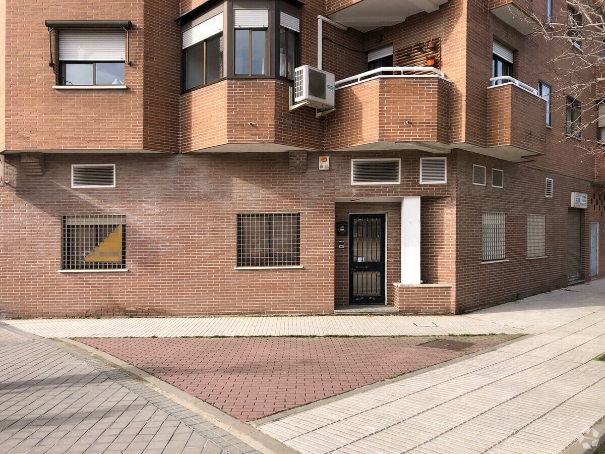 Calle Argentina, 13, Leganés, MAD 28918 - - - Interior Photo - Image 1 of 16