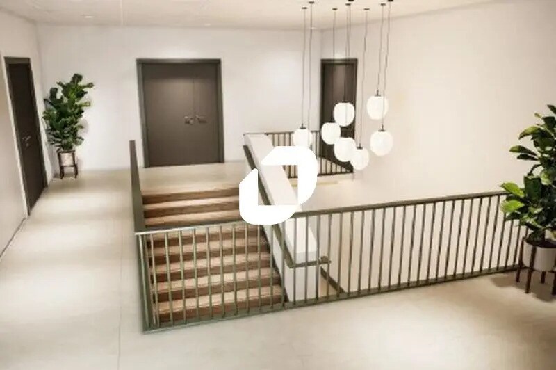 Office in Mérignac to rent - Lobby - Image 2 of 5