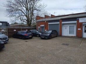 Tewin Rd, Welwyn Garden City to rent Building Photo- Image 1 of 2