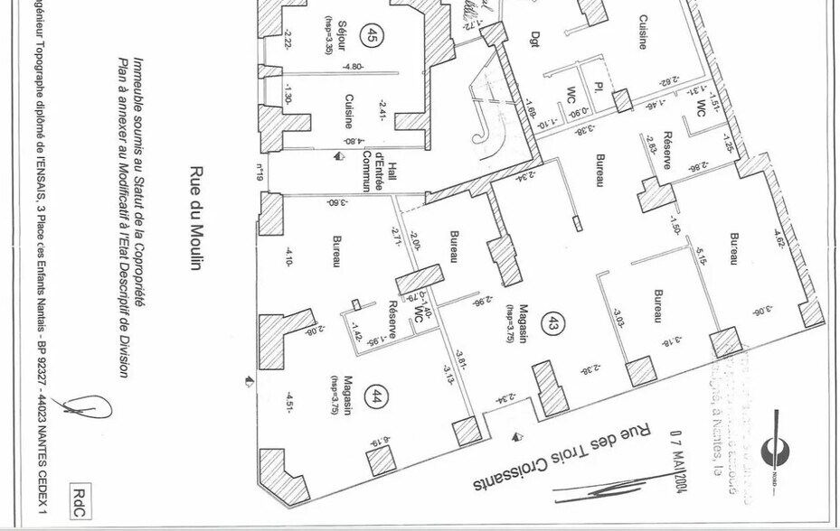 Retail in Nantes to rent - Floor Plan - Image 2 of 2