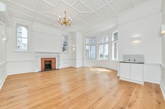 42 Harley St, London to rent Interior Photo- Image 2 of 9