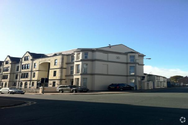 32 Circular Rd, Isle Of Man for sale Primary Photo- Image 1 of 1