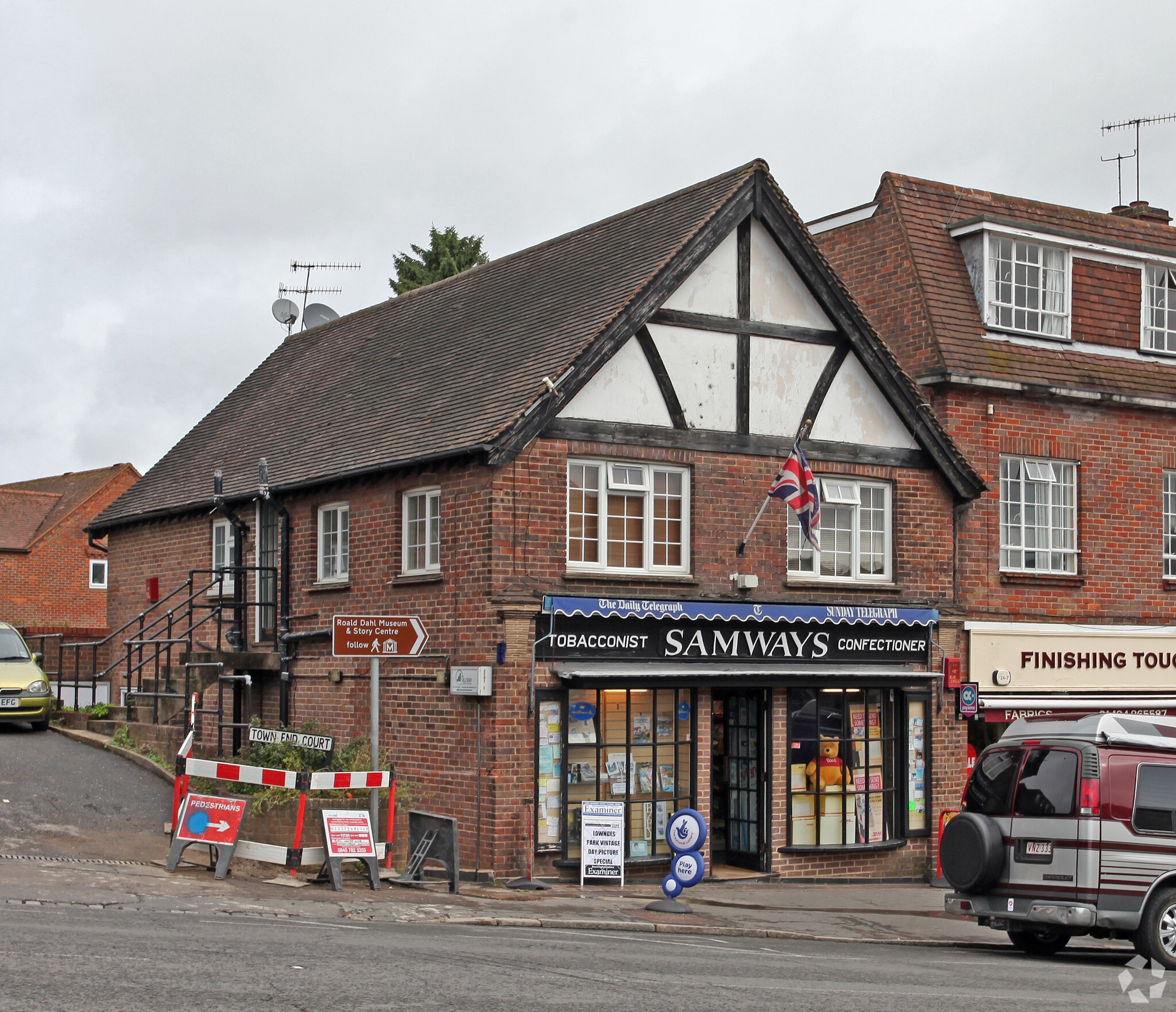 35-35A Station Appr, Great Missenden for sale Primary Photo- Image 1 of 1