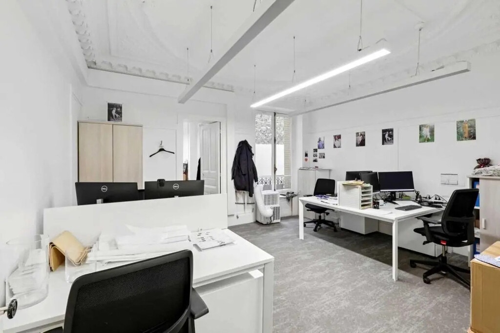 Vente Bureaux 184 m² à 437 m² - Photo 1