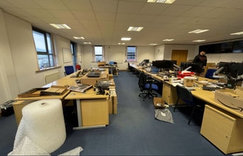 2 Sidings Ct, Doncaster to rent Interior Photo- Image 2 of 2