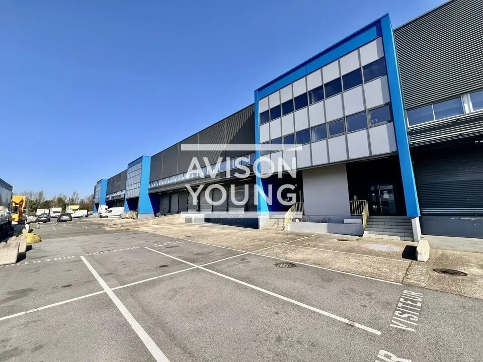 Light Industrial in Aulnay-sous-Bois to rent Building Photo- Image 1 of 10