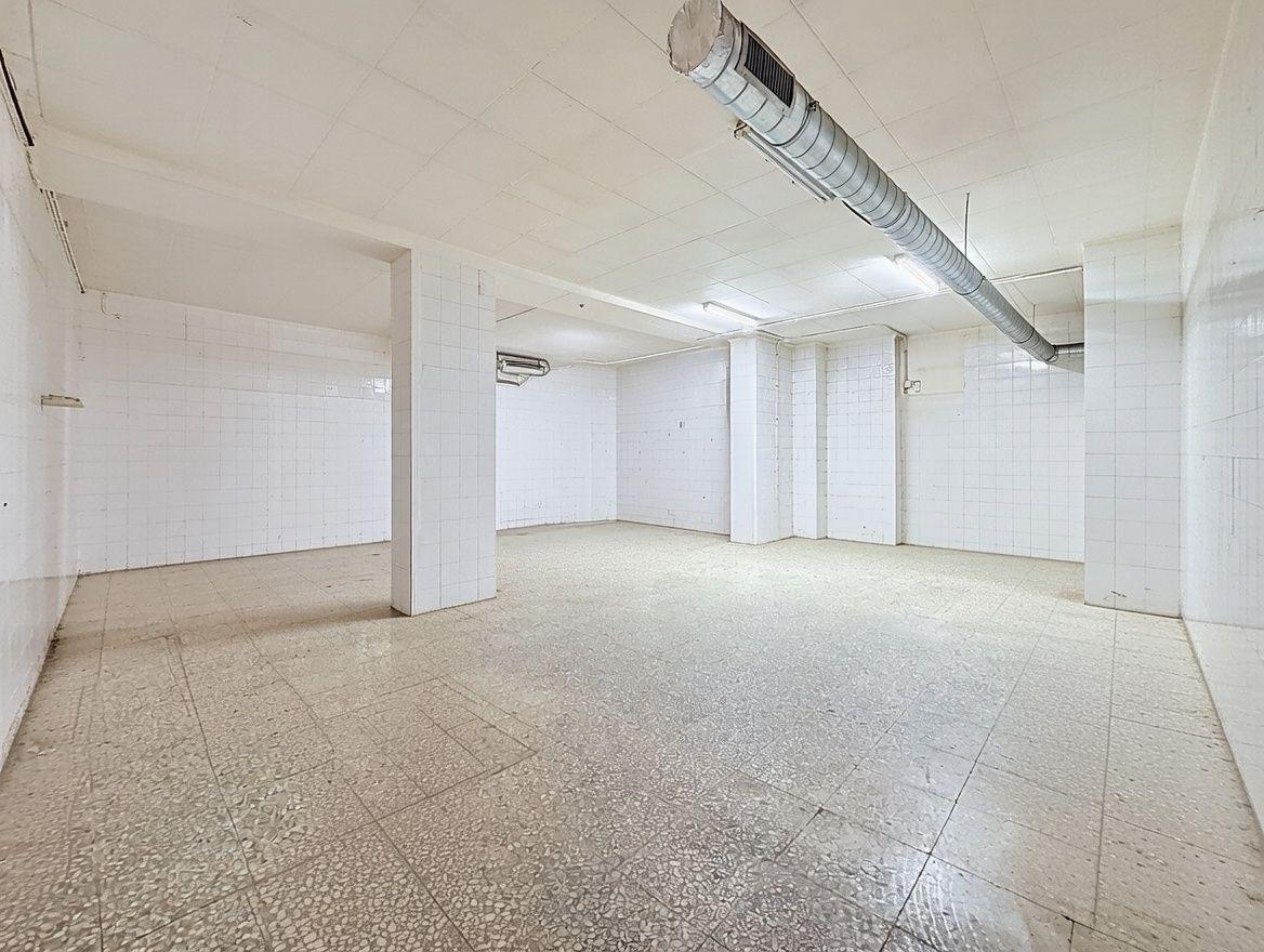 Retail in València, Valencia to rent Building Photo- Image 1 of 35
