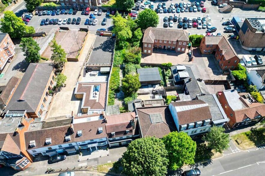 87-87B High St, Esher for sale - Building Photo - Image 1 of 3