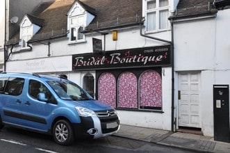 39 Smith St, Warwick to rent Primary Photo- Image 1 of 2