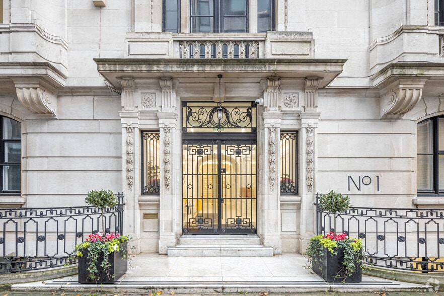 1 Duchess St, London to rent - Building Photo - Image 3 of 6