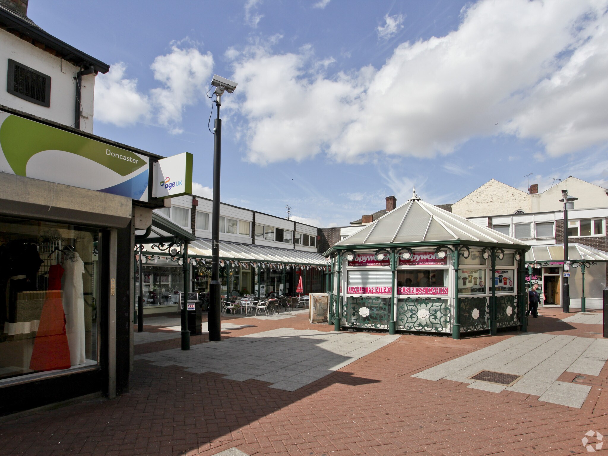 3-27 Bowers Fold, Doncaster for sale Primary Photo- Image 1 of 1