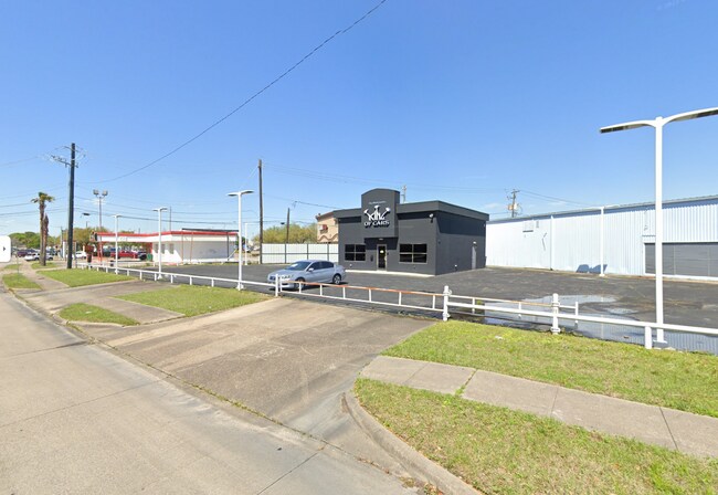 More details for 1313 Shaver St, Pasadena, TX - Retail to Rent
