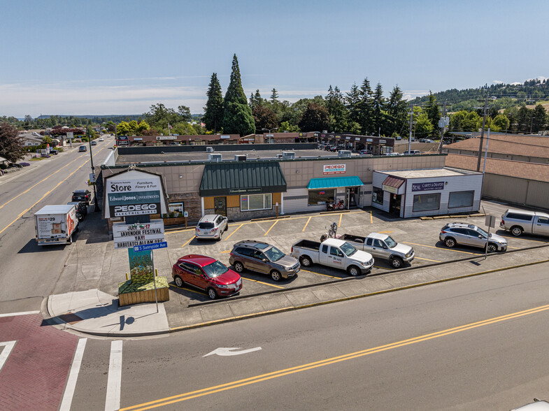 213 E Washington St, Sequim, WA for sale - Primary Photo - Image 1 of 49