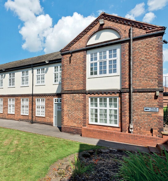 Redfern Rd, Birmingham to rent - Building Photo - Image 3 of 4