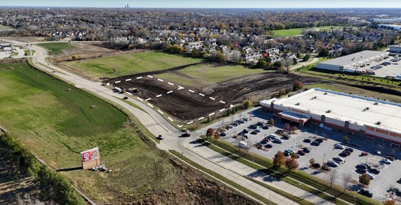 10500 Plum Dr, Urbandale, IA for sale - Primary Photo - Image 1 of 4