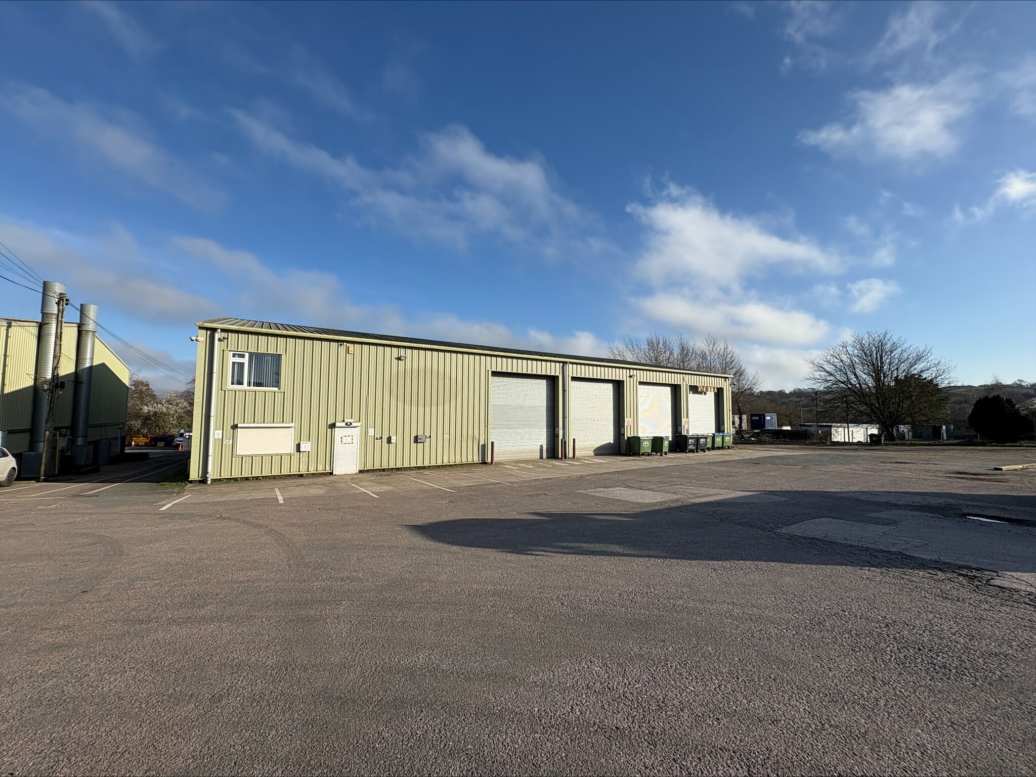 Peamore Truck Centre, Exeter to rent Interior Photo- Image 1 of 5