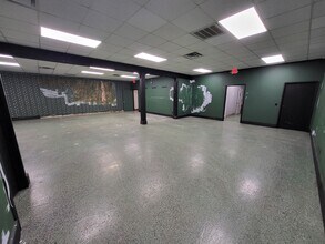 342-344 S Santa Fe Ave, Edmond, OK to rent Interior Photo- Image 2 of 12