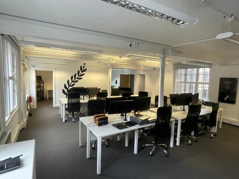 6 Flitcroft St, London to rent - Building Photo - Image 3 of 4