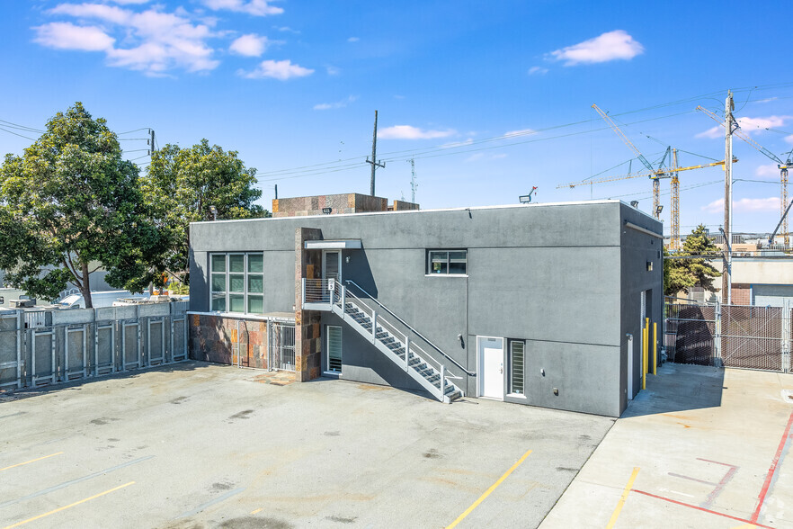 1620 Innes Ave, San Francisco, CA for rent - Building Photo - Image 2 of 23