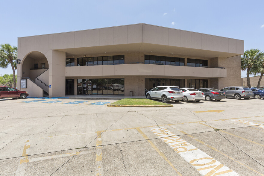 110 E Savannah Ave, McAllen, TX for sale - Building Photo - Image 1 of 1