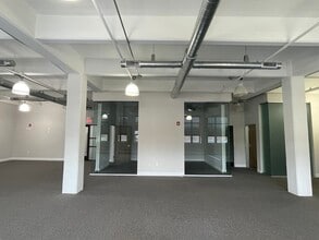 409 Joyce Kilmer Ave, New Brunswick, NJ to rent Building Photo- Image 2 of 4