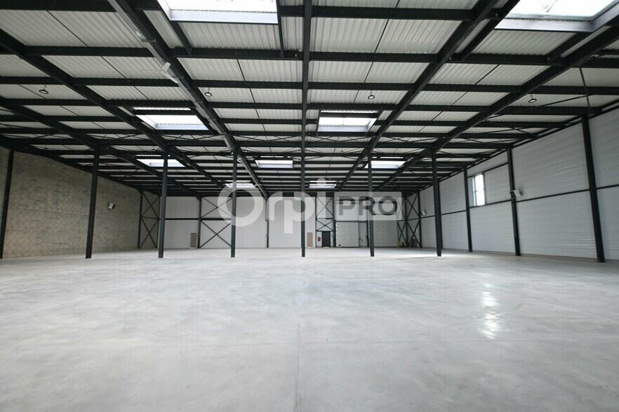 473 Chemin De La Chaume, Colombier-Saugnieu to rent - Interior Photo - Image 3 of 9