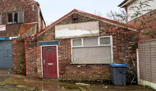 More details for 136 Watson Rd, Blackpool - Light Industrial for Sale