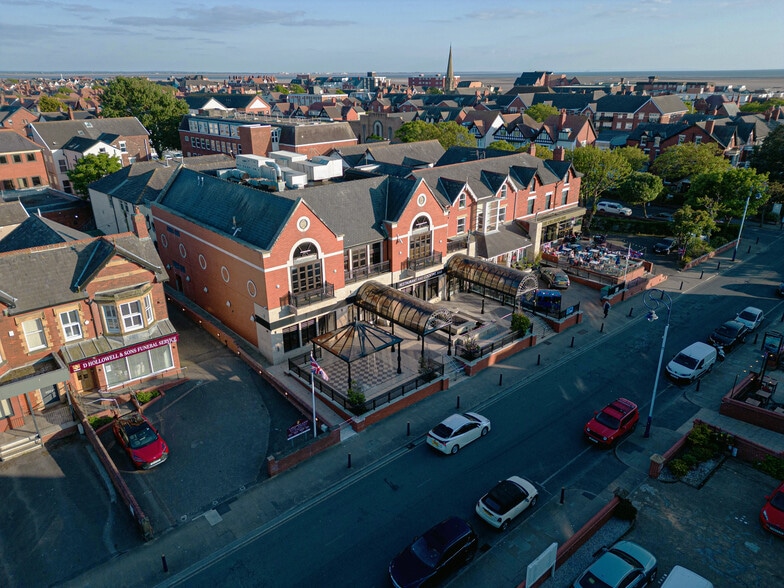 21-23 Wood St, Lytham St Annes to rent - Building Photo - Image 3 of 15