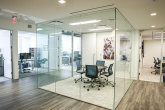 1250 Connecticut Ave NW, Washington, DC to rent Interior Photo- Image 2 of 7