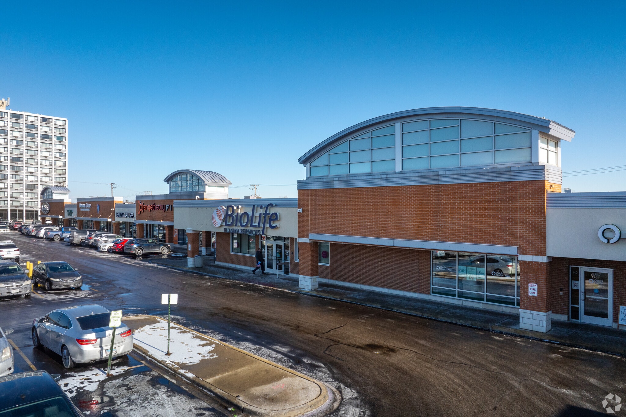 4747 N Harlem Ave, Harwood Heights, IL to rent Primary Photo- Image 1 of 5