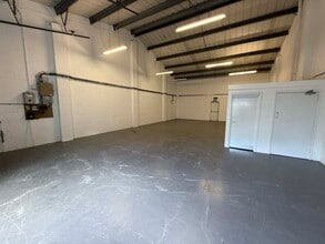 Sabre Ct, Gillingham to rent Interior Photo- Image 1 of 5