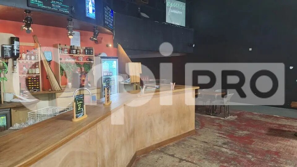 Retail in Saint-Nazaire for sale - Building Photo - Image 3 of 4