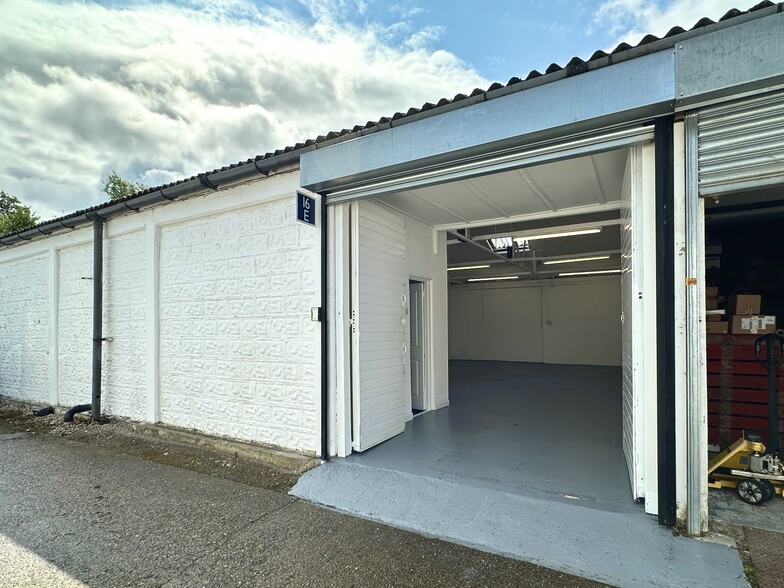 16C Mimram Rd, Hertford to rent - Building Photo - Image 2 of 3