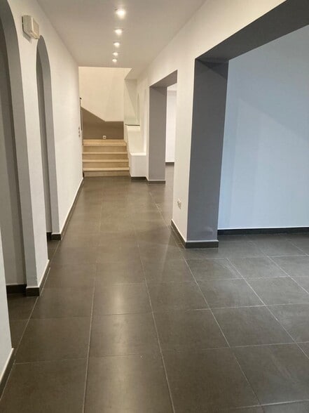 Plaza de Chirinos, 3, Córdoba, Córdoba to rent - Building Photo - Image 3 of 9