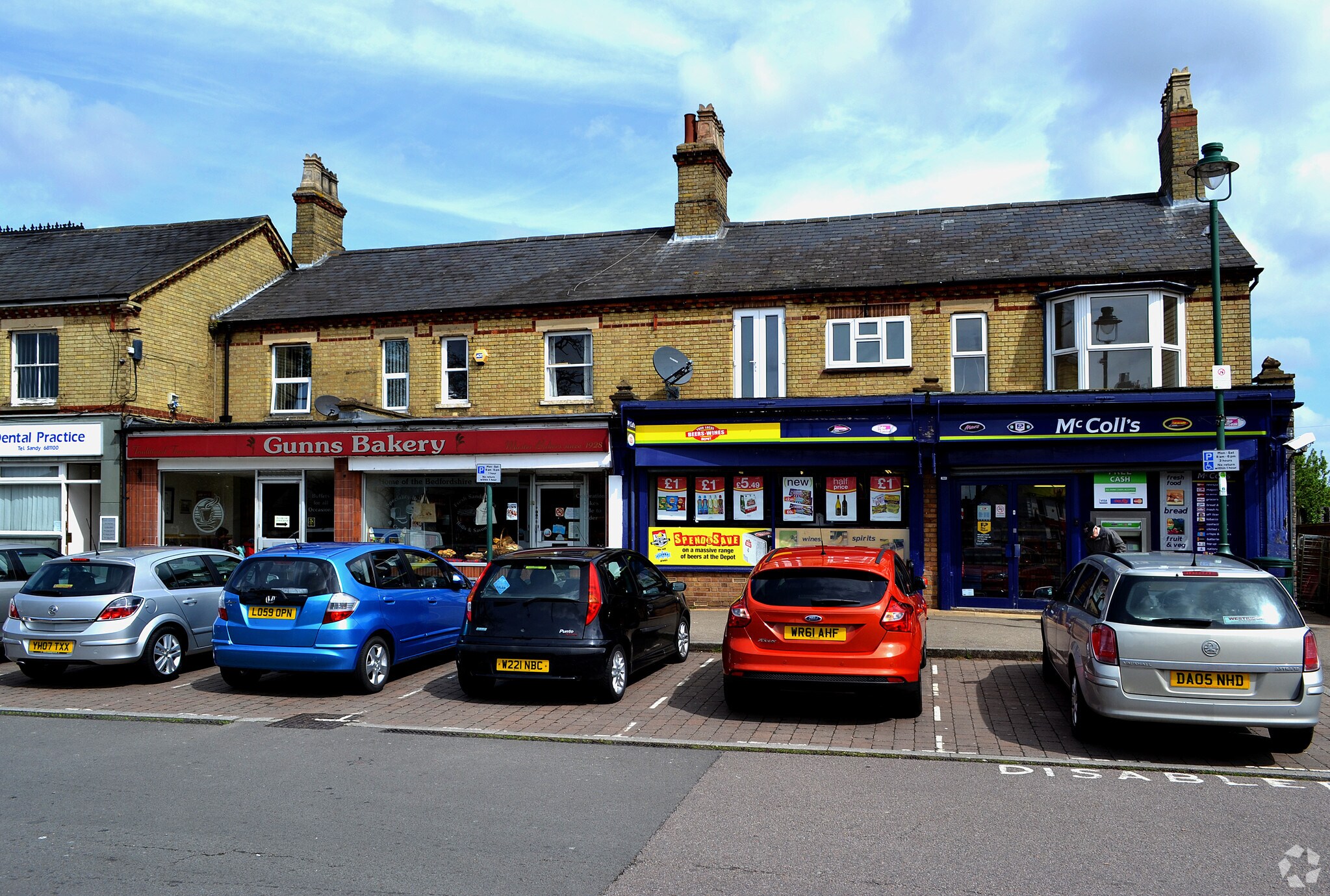 8-9 Market Sq, Sandy for sale Primary Photo- Image 1 of 1