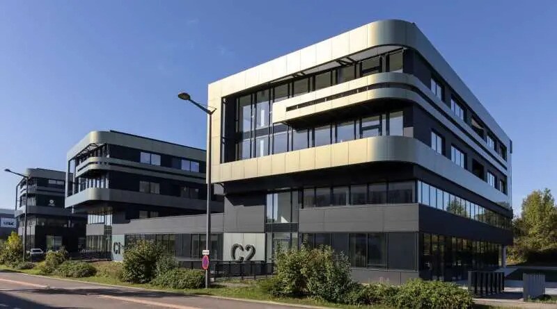 Office in Limonest for sale Building Photo- Image 1 of 10