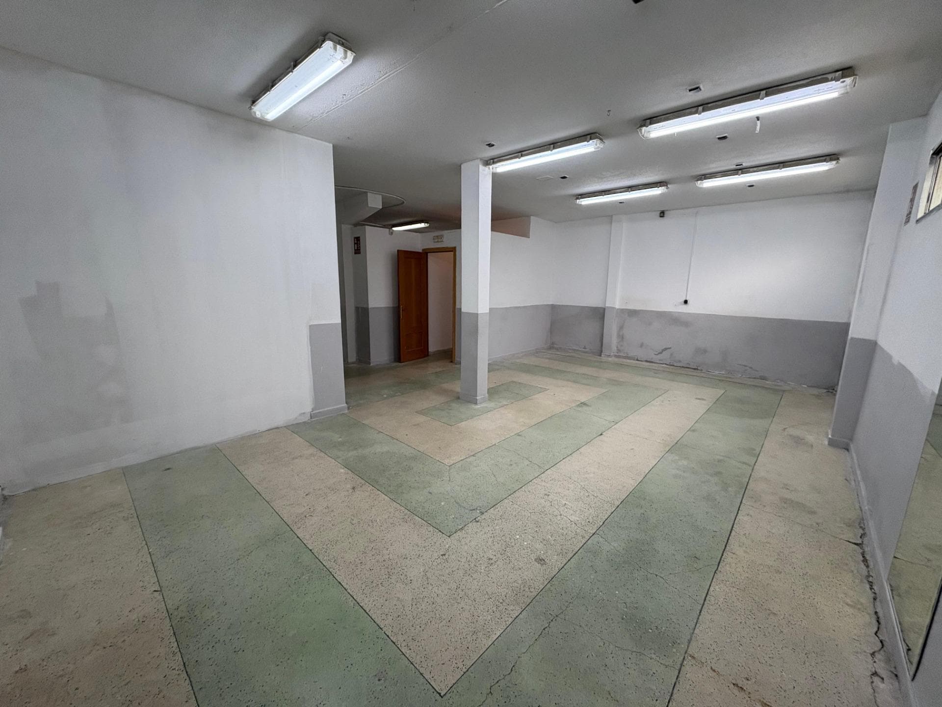Retail in Leganés, Madrid to rent Interior Photo- Image 1 of 5