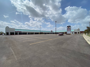 9820 Lake Forest Blvd, New Orleans, LA for sale Building Photo- Image 1 of 1