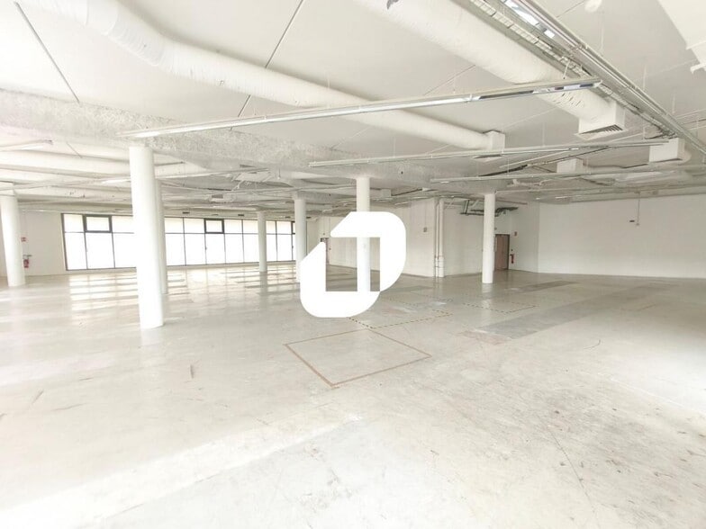 Office in Villiers-sur-Marne to rent - Interior Photo - Image 2 of 15