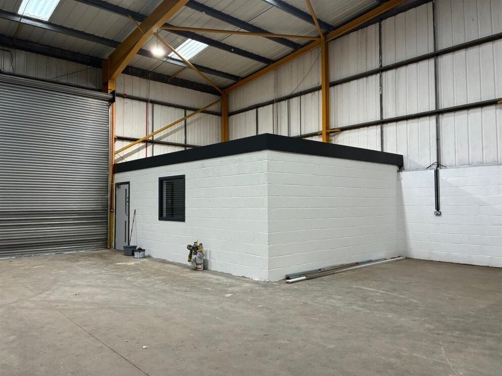 Edison Courtyard, Corby to rent Interior Photo- Image 1 of 3