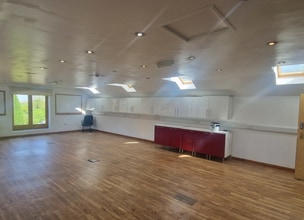 Watling St, Lutterworth to rent Interior Photo- Image 1 of 2