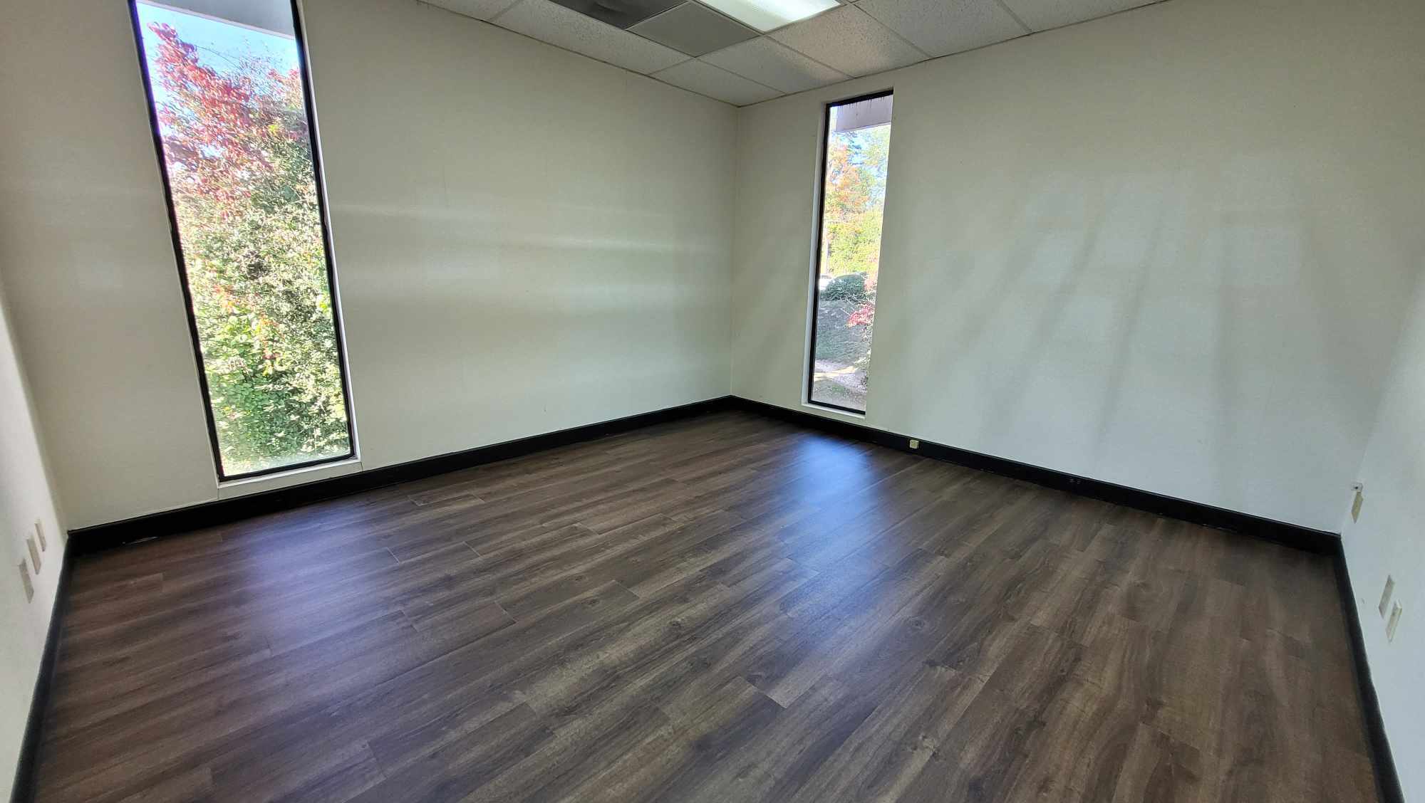 2500 W Broad St, Athens, GA to rent Interior Photo- Image 1 of 2