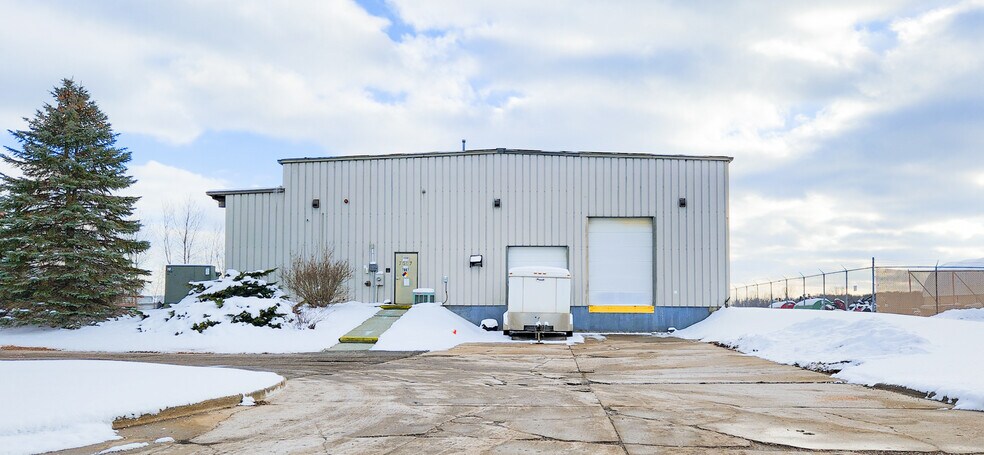 7807 Lanac St, Lansing, MI for sale - Building Photo - Image 1 of 1