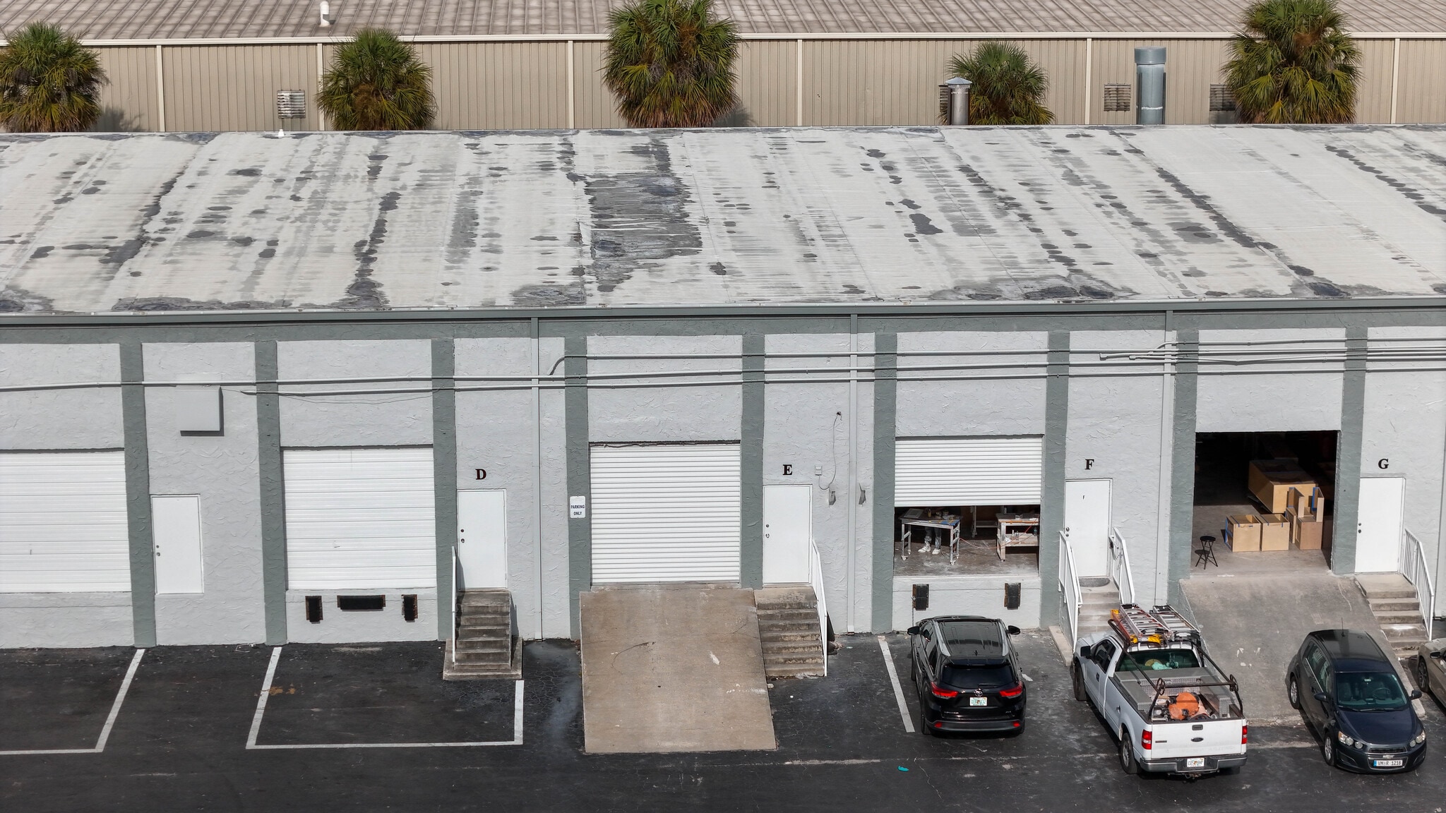 4227 Enterprise Ave, Naples, FL to rent Interior Photo- Image 1 of 4