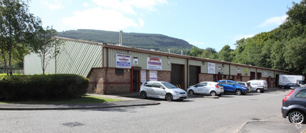 Aberaman, Aberaman for rent Building Photo- Image 1 of 3