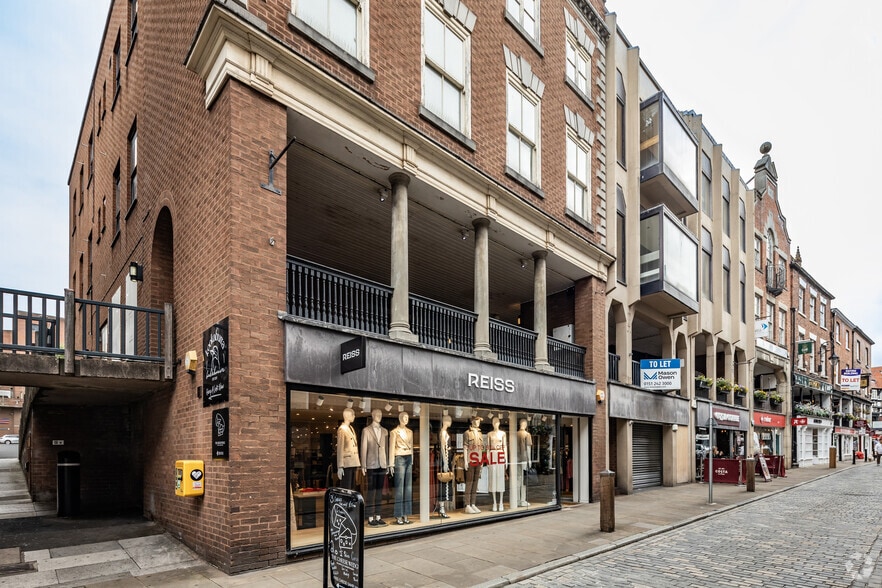 16-18 Watergate St, Chester to rent - Building Photo - Image 3 of 4