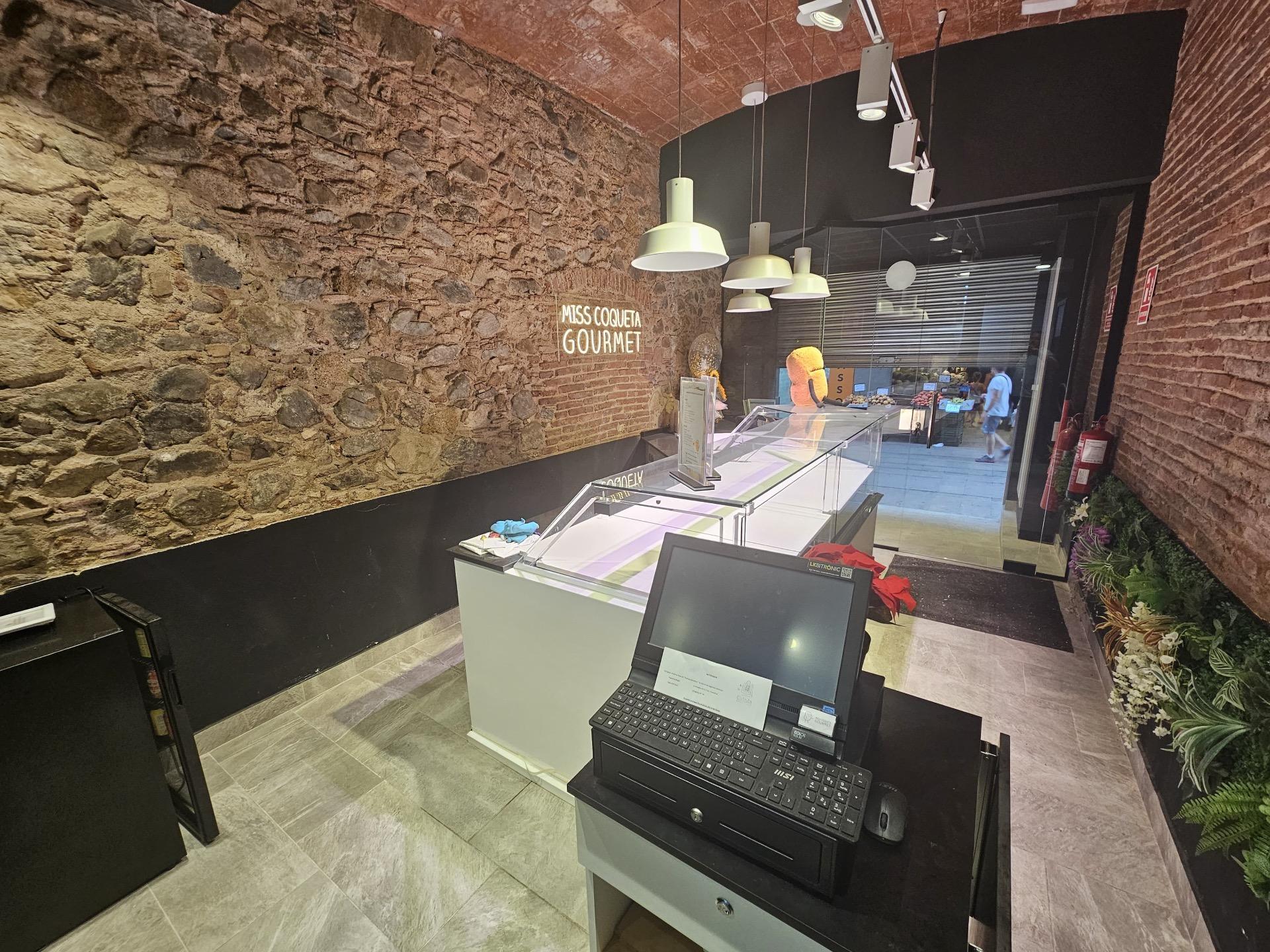 Retail in Calella, Barcelona to rent Interior Photo- Image 1 of 2