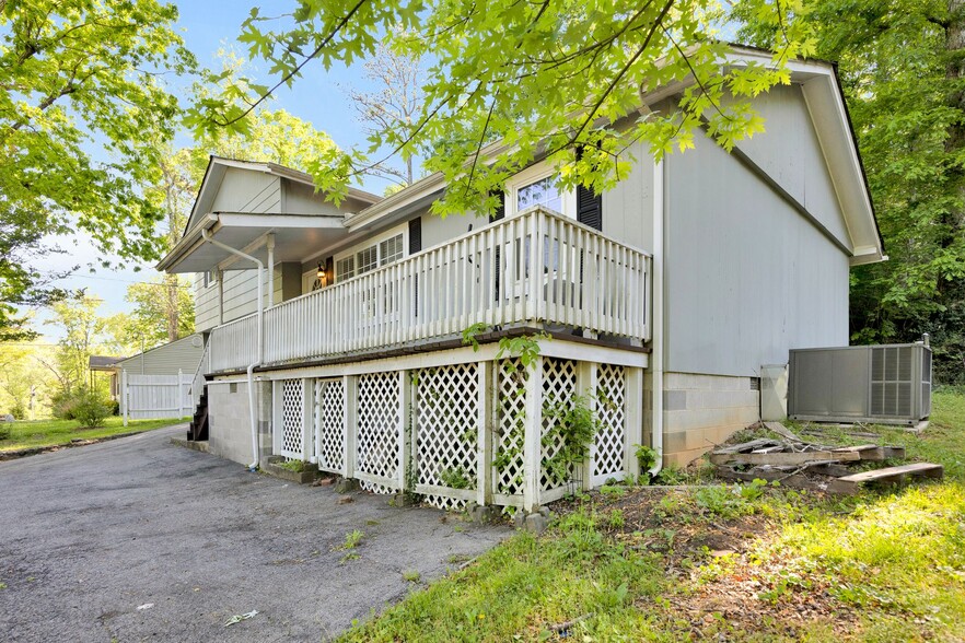 Chattanooga Duplex Portfolio - 14 Units portfolio of 5 properties for sale on LoopNet.co.uk - Building Photo - Image 3 of 60